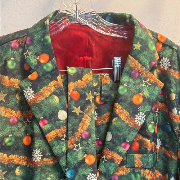 Vibrant Holiday Tree Pattern Suit - Picture 2 of 7